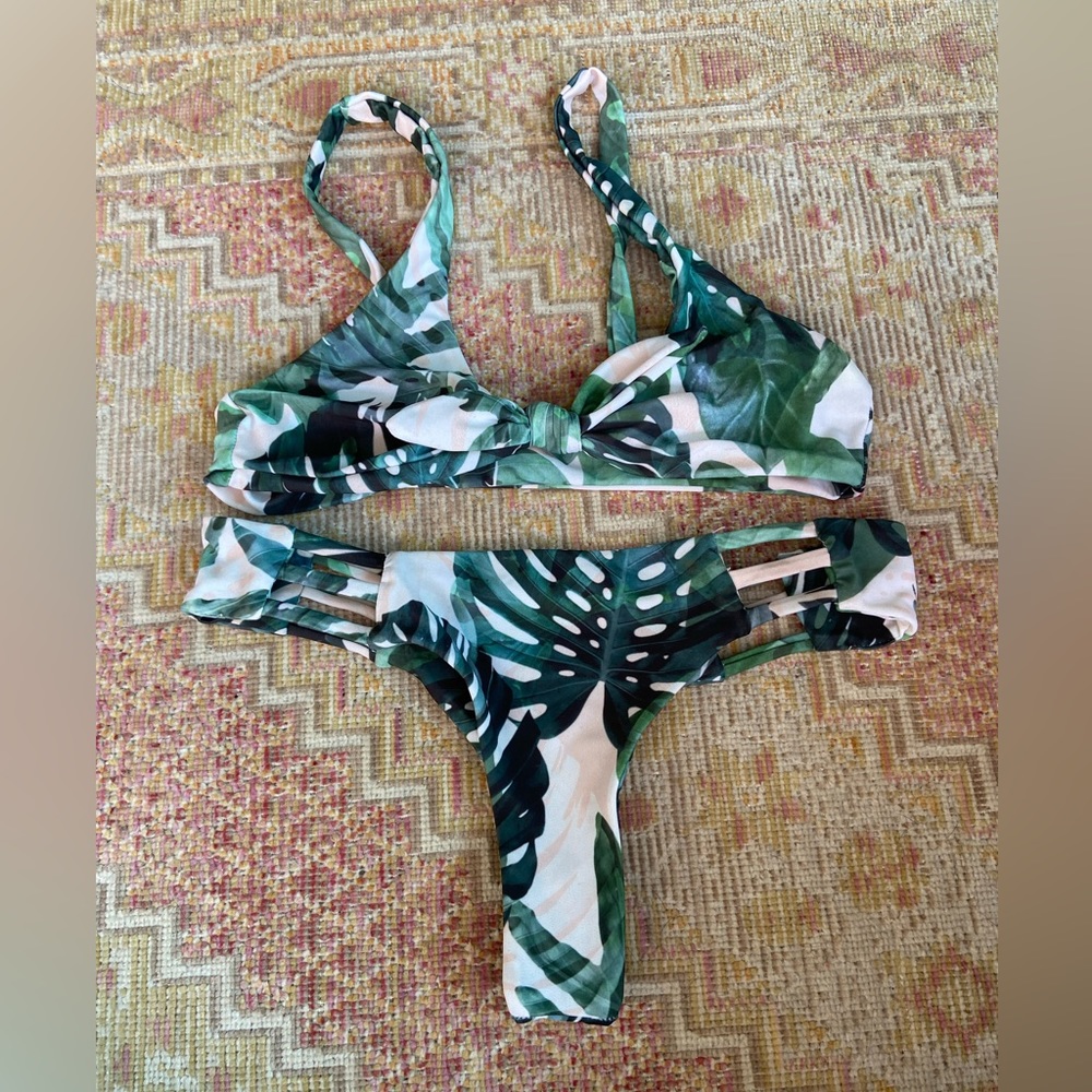 Stone Fox Swim bikini size medium